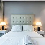 Stylish Cozy Studio The Voleo
