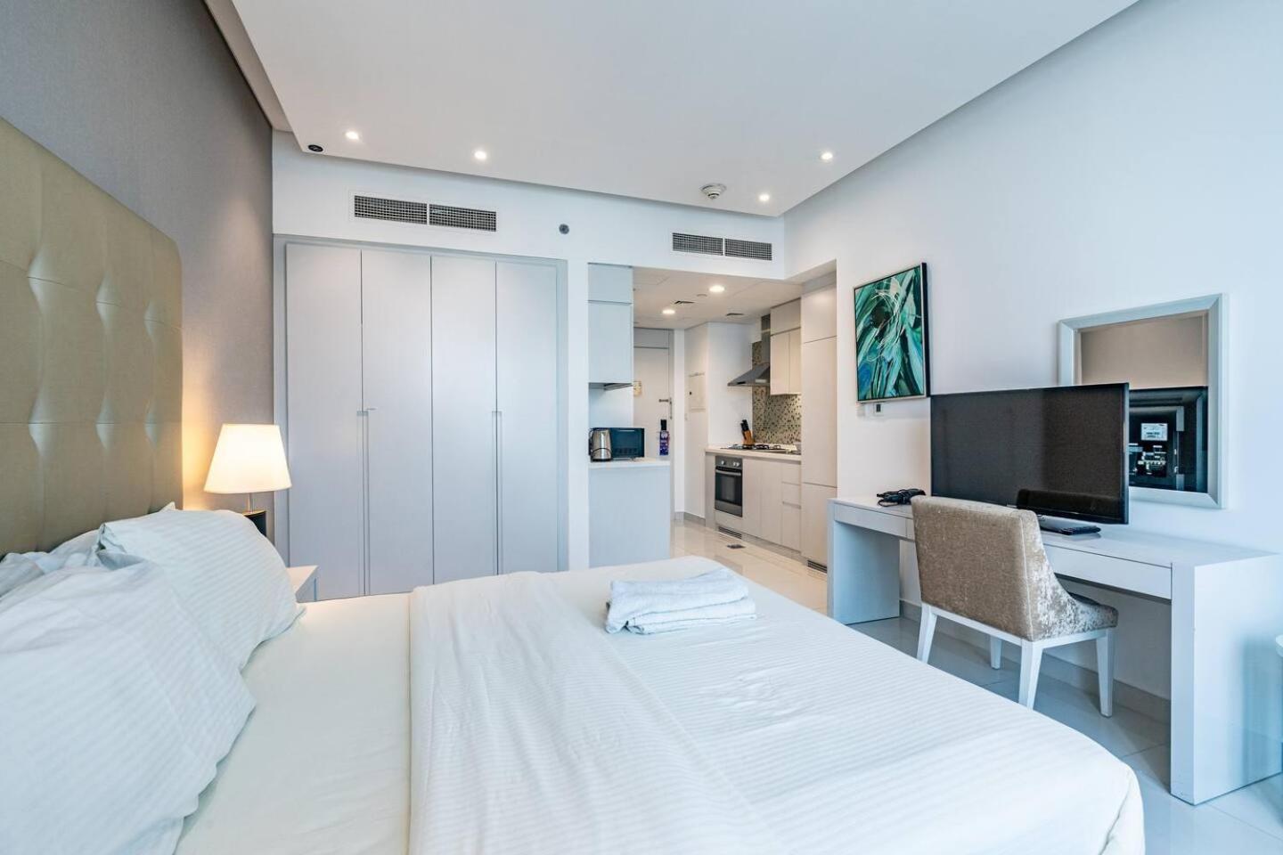 Stylish Cozy The Voleo Apartment